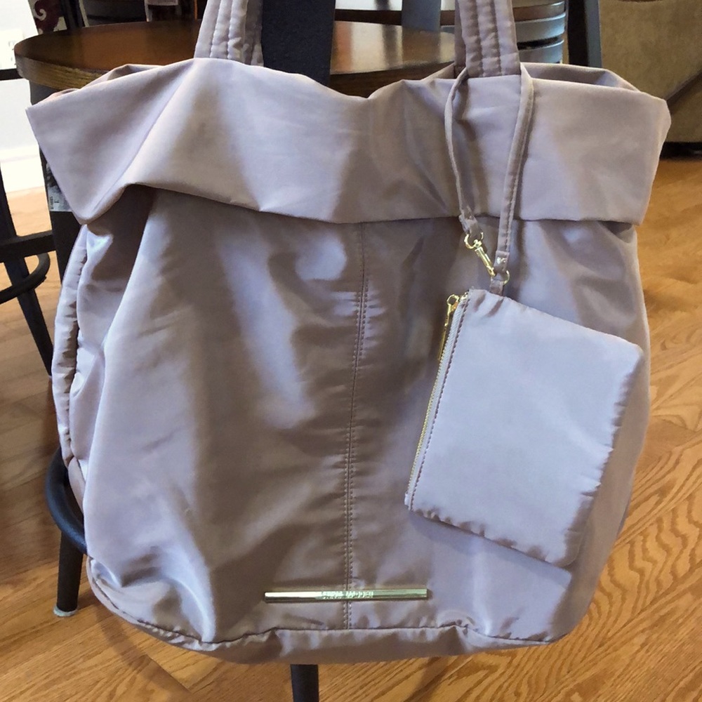 Women's Steve Madden Large Bag With Wristlet